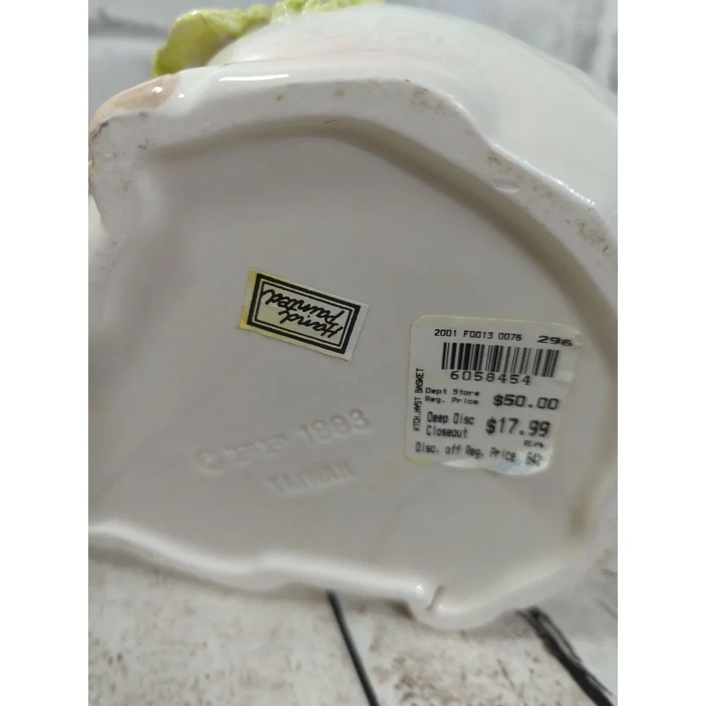 Fitz & Loyd Classics French Market Ceramic Pig Basket veggies 1993 vintage CHIPS